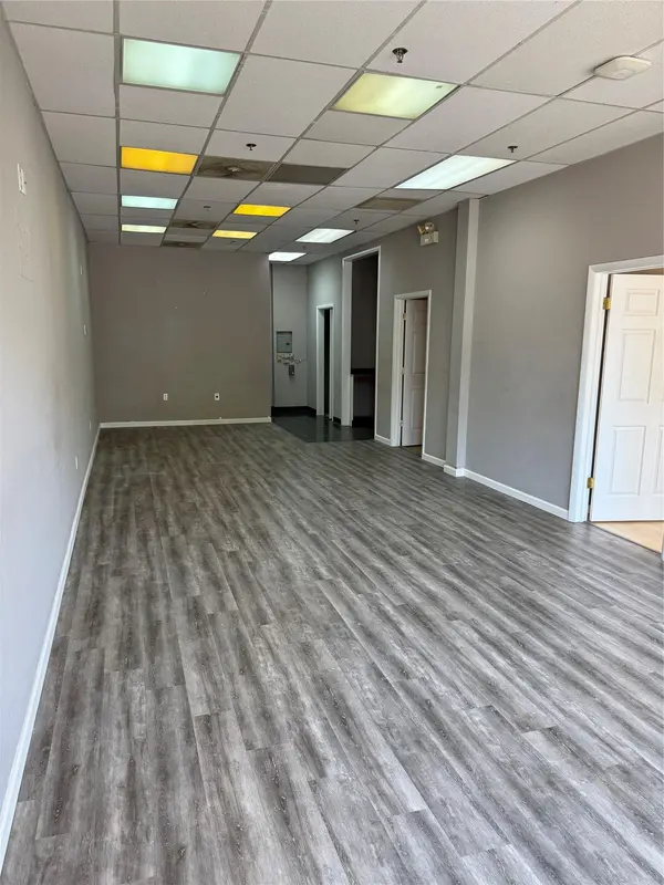 161 S Middletown RD, Nanuet, NY 10954