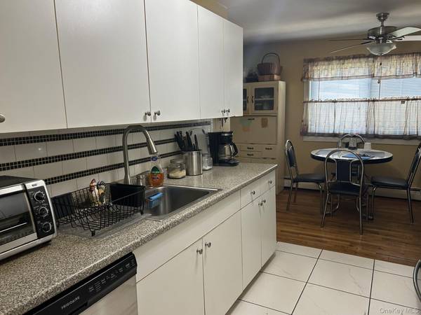 2453 D Union BLVD, Islip, NY 11751