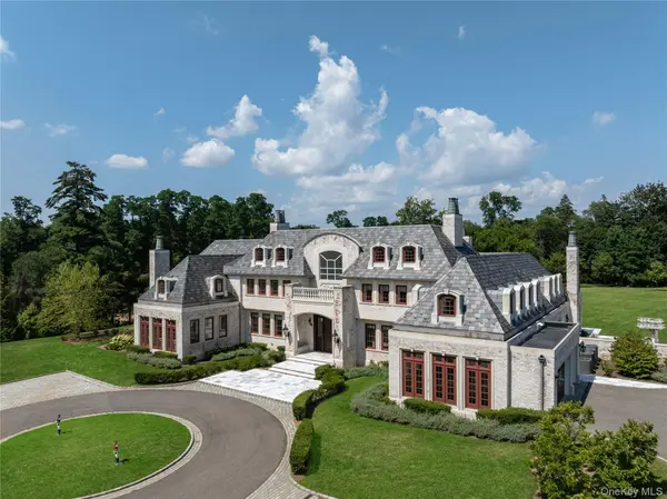 9 Hicks LN, Sands Point, NY 11050