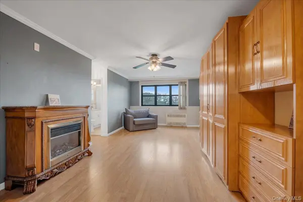 4200 Herkimer PL #6C, Bronx, NY 10470