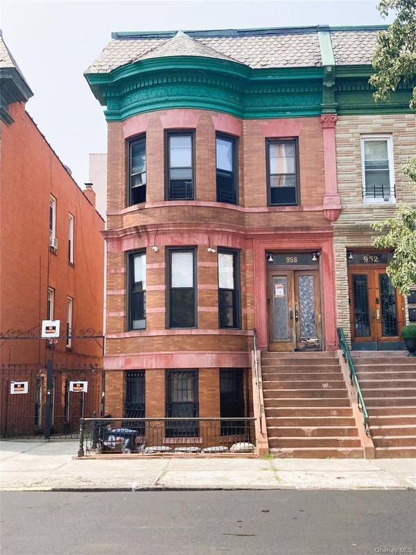 956 E 156th ST, Bronx, NY 10455