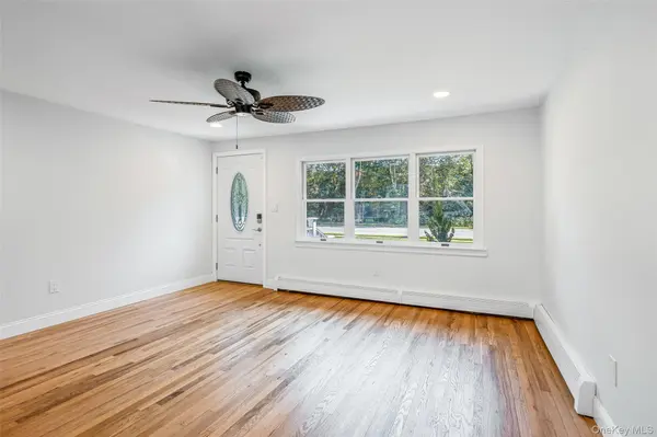 4991 Express DR, Lake Ronkonkoma, NY 11779