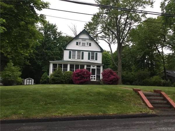 17 Demarest AVE, West Nyack, NY 10994