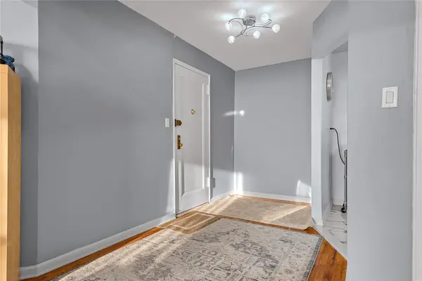 6730 Clyde ST #5T, Forest Hills, NY 11375