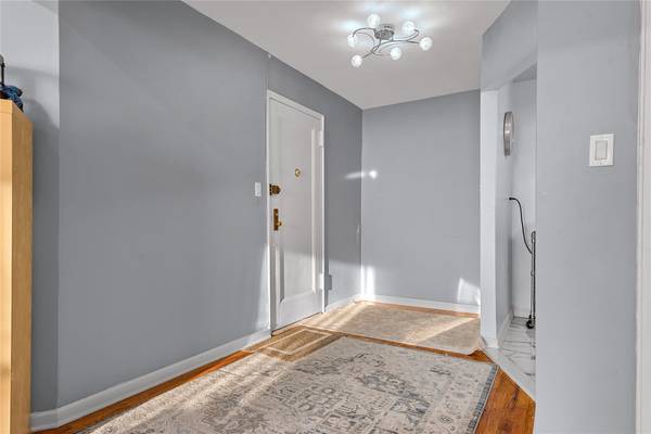 6730 Clyde ST #5T, Forest Hills, NY 11375
