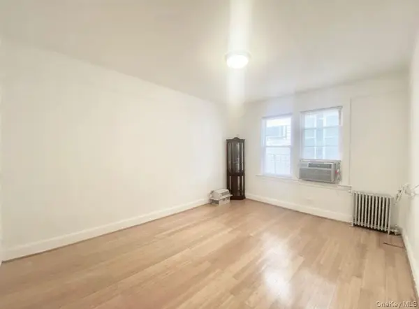 5024 39th PL, Sunnyside, NY 11104