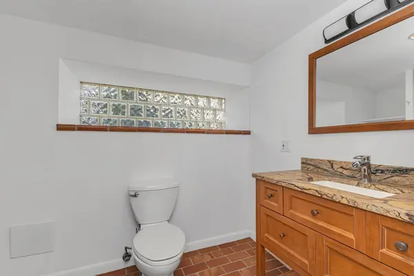825 E 230th ST, Bronx, NY 10466