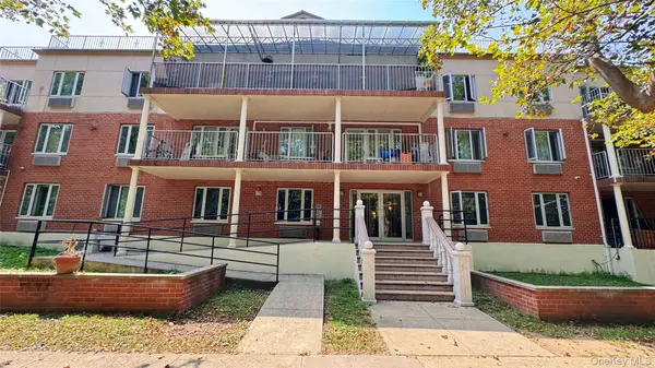 64-34 Grand Central Pkwy #3D, Forest Hills, NY 11375