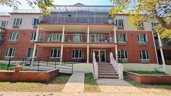 64-34 Grand Central Pkwy #3D, Forest Hills, NY 11375