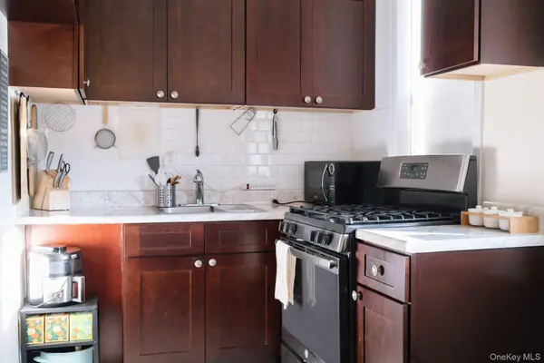 160-15 Powells Cove BLVD #A304, Beechhurst, NY 11357