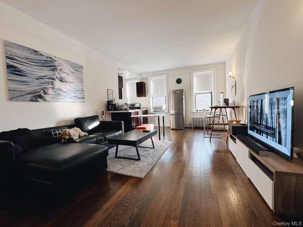 160-15 Powells Cove BLVD #A304, Beechhurst, NY 11357