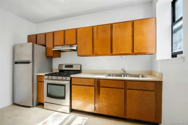 2400 Davidson AVE #B23, Bronx, NY 10468