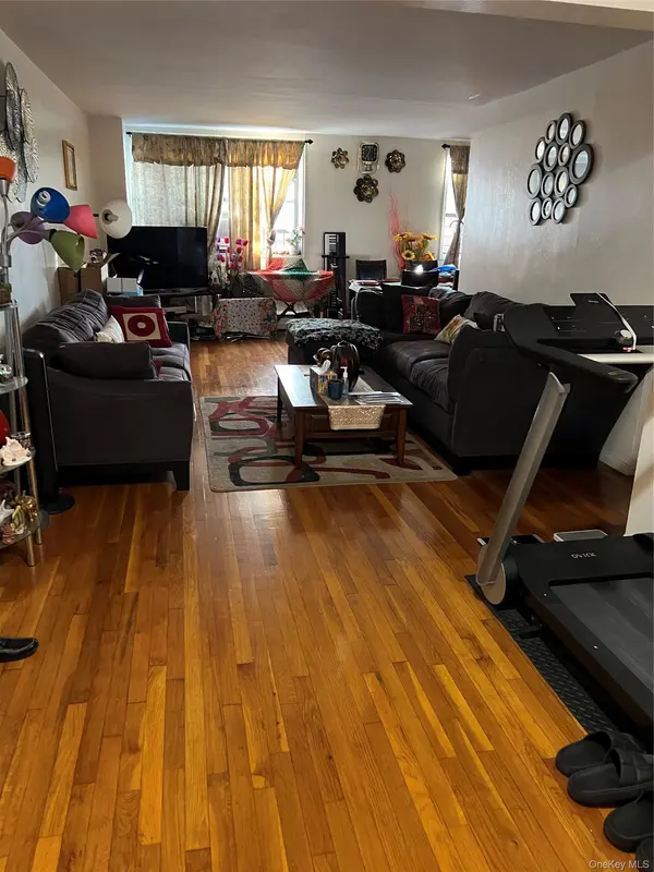 55-30 99th ST #2H, Corona, NY 11368