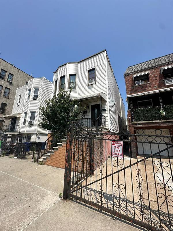 1916 Barnes AVE, Bronx, NY 10462