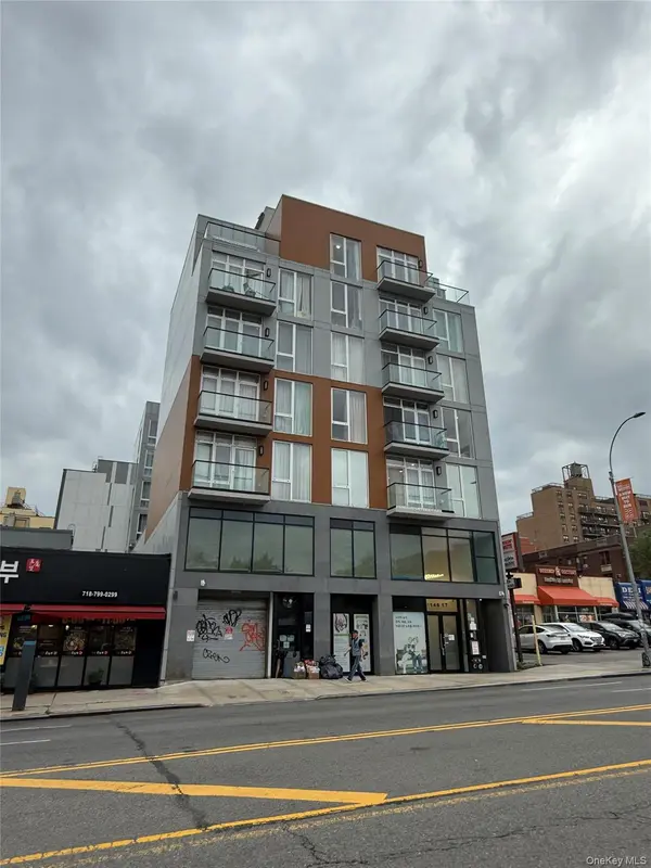 146-17 Northern BLVD #2nd Fl, Flushing, NY 11354