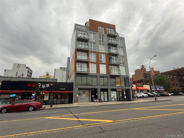 146-17 Northern BLVD #2nd Fl, Flushing, NY 11354