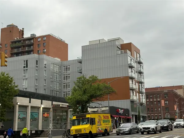 146-17 Northern BLVD #2nd Fl, Flushing, NY 11354