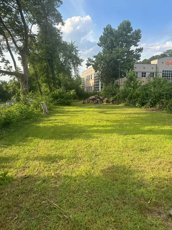 20 Columbia ST, Poughkeepsie, NY 12601