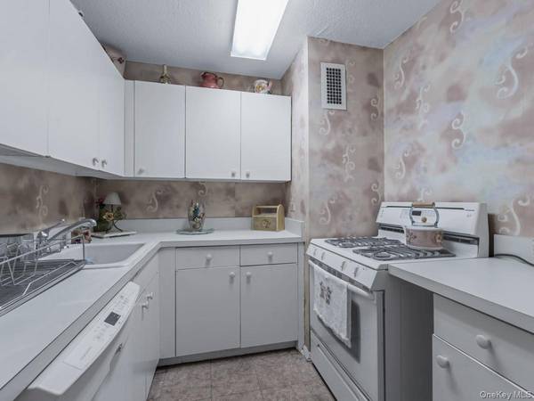 77 Fulton ST #19C, New York (manhattan), NY 10038