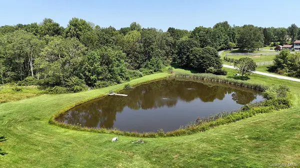 59 Delaware DR, Call Listing Agent, PA 18415