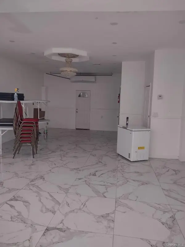 214-47 Jamaica AVE, Jamaica, NY 11428