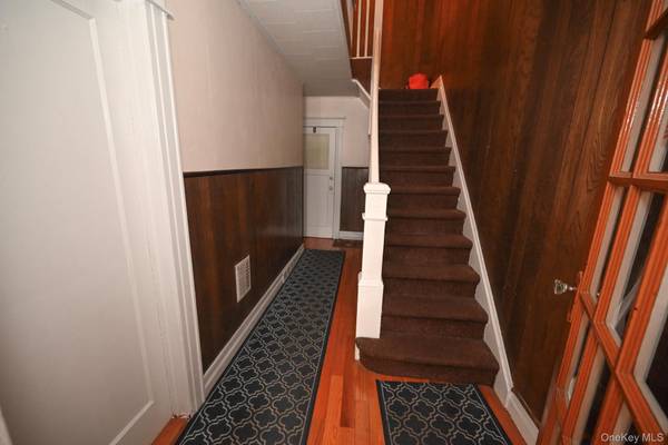6062 Flushing AVE, Maspeth, NY 11378