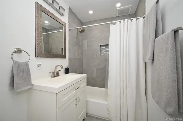 108-05 Astoria BLVD #1B, Astoria, NY 11369