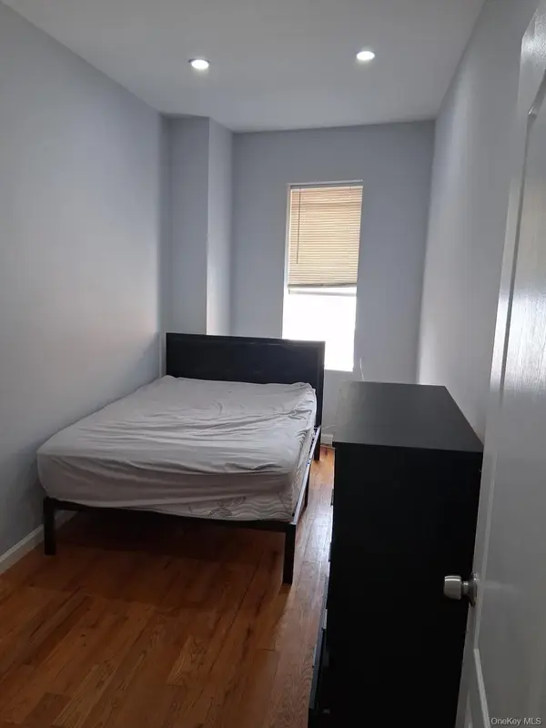 214-83 Jamaica AVE #2R, Queens Village, NY 11428