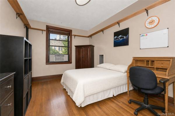 15 Fort Washington AVE #3A, New York (manhattan), NY 10032