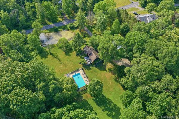 442 S Ohioville RD, New Paltz, NY 12561