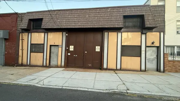 14-24 118th ST, College Point, NY 11356