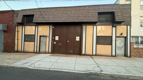 14-24 118th ST, College Point, NY 11356