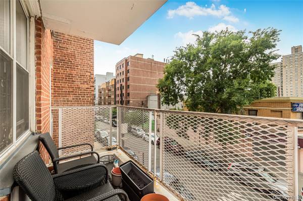 3201 Grand Concourse #2E, Bronx, NY 10468