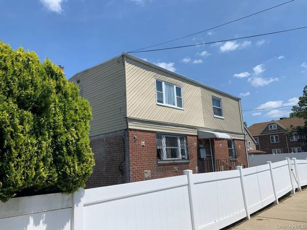 217-05 104th AVE, Queens Village, NY 11429