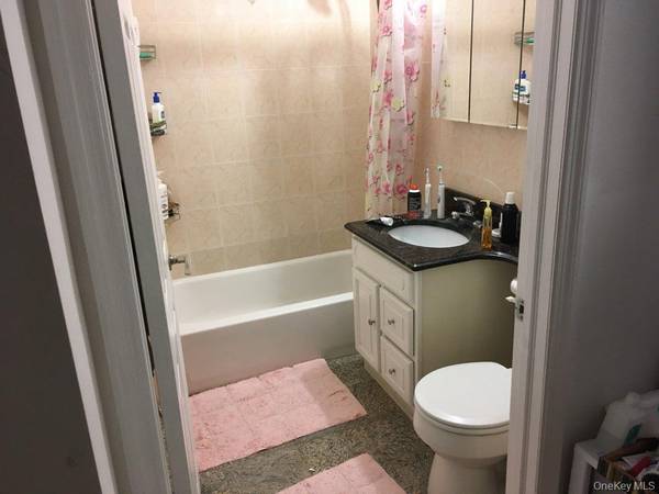 8523 Broadway #9B, Elmhurst, NY 11373