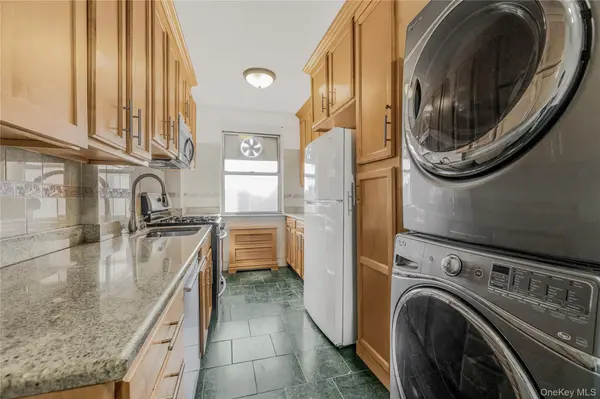 3725 Henry Hudson Pkwy #6D, Bronx, NY 10463