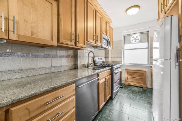 3725 Henry Hudson Pkwy #6D, Bronx, NY 10463