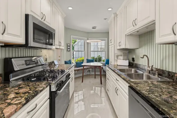 193 Hamilton AVE #20, Greenwich, CT 06830