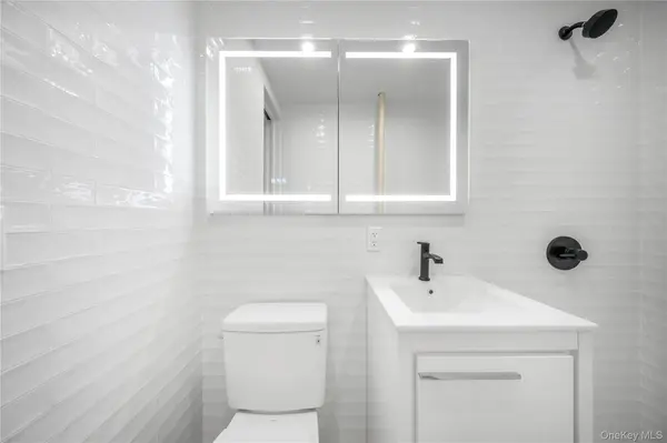 31-14 Crescent ST #5B, Astoria, NY 11106