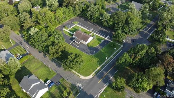 230 N Middletown RD, Pearl River, NY 10965
