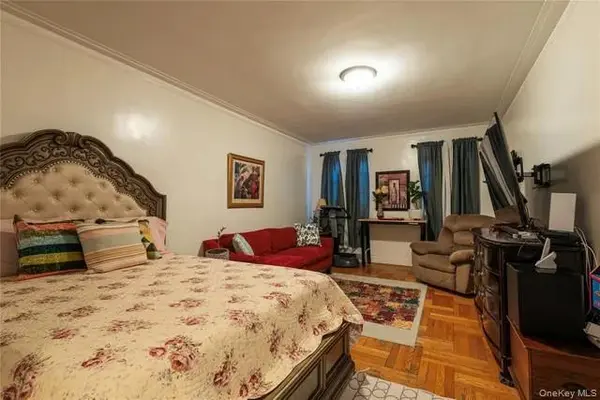 2190 Boston RD #5K, Bronx, NY 10462