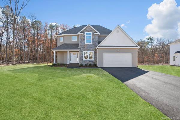 2 Fourth AVE, Centereach, NY 11720