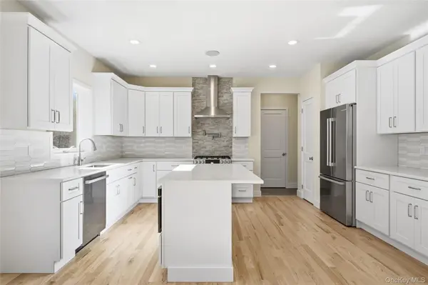 2 Fourth AVE, Centereach, NY 11720