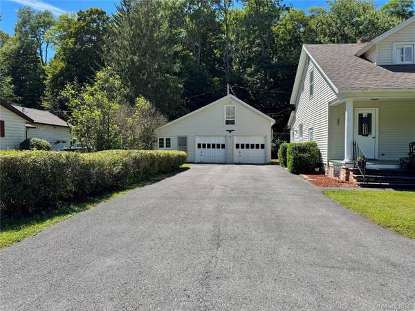 36 Jones ST, Cairo, NY 12413