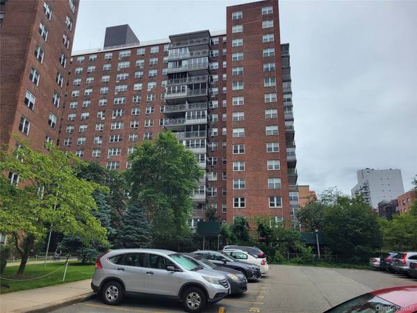 138-10 Franklin AVE #5H, Flushing, NY 11355