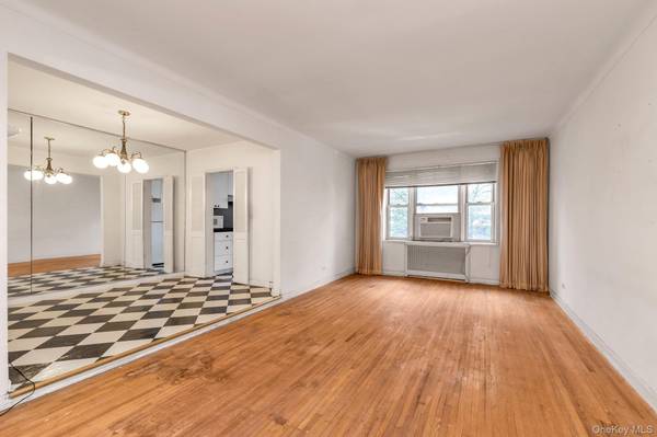 68-61 Yellowstone BLVD #519, Forest Hills, NY 11375