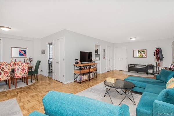 3333 Henry Hudson Pkwy #2R, Bronx, NY 10463