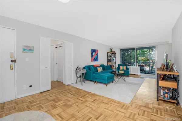 3333 Henry Hudson Pkwy #2R, Bronx, NY 10463