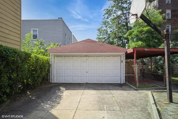 4261 Byron AVE, Bronx, NY 10466