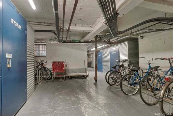 8502 Fort Hamilton Pkwy #2H, Brooklyn, NY 11209